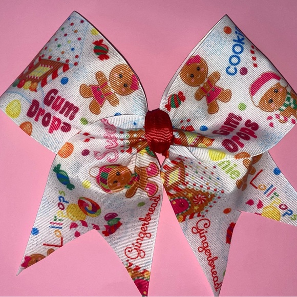 Gingerbread Man Hair Bow - Christmas Hair Bow - Hair Clip - Girls Hair Bow - Picture 2 of 6